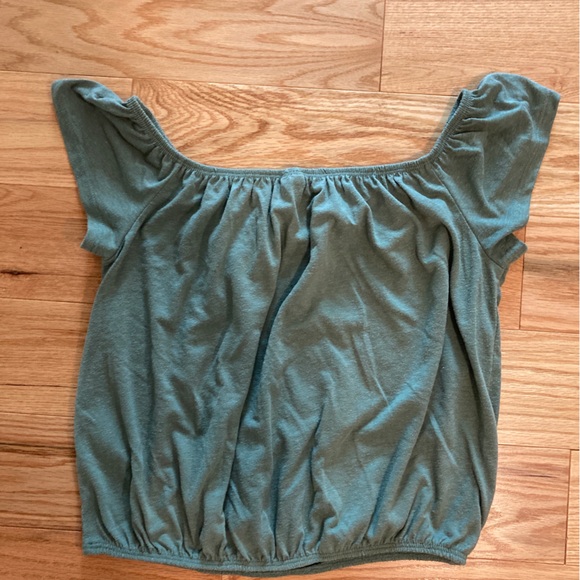 Forest Green Off the Shoulder Tee - Picture 3 of 3